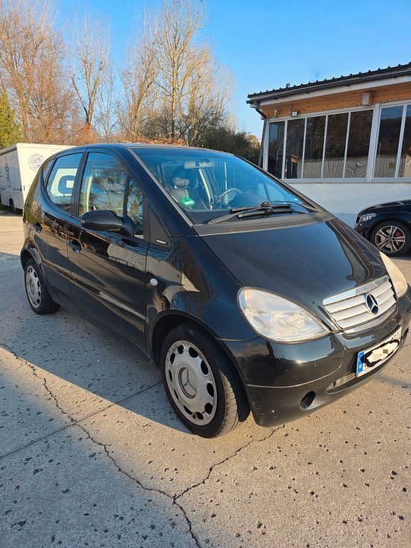 Schwarz Gebraucht 1999 Mercedes A160 Avantgarde Van / Kleinbus | 1.800 € (Fairer Preis) - Bild 1/4