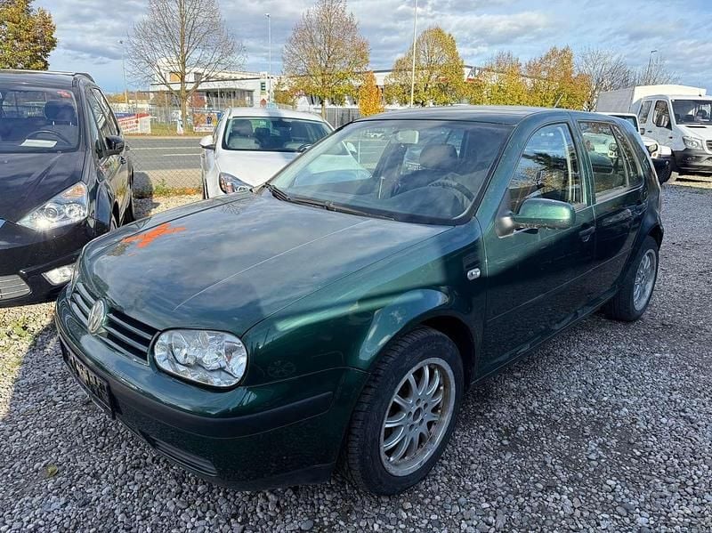 Grün Gebraucht 2003 VW Golf IV Kleinwagen | 650 € (Superpreis) - Bild 1/4