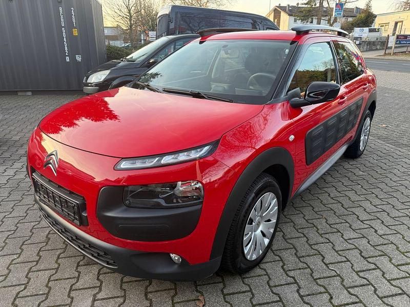 Rot Gebraucht 2017 Citroën C4 Feel SUV | 8.850 € (Fairer Preis) - Bild 1/4