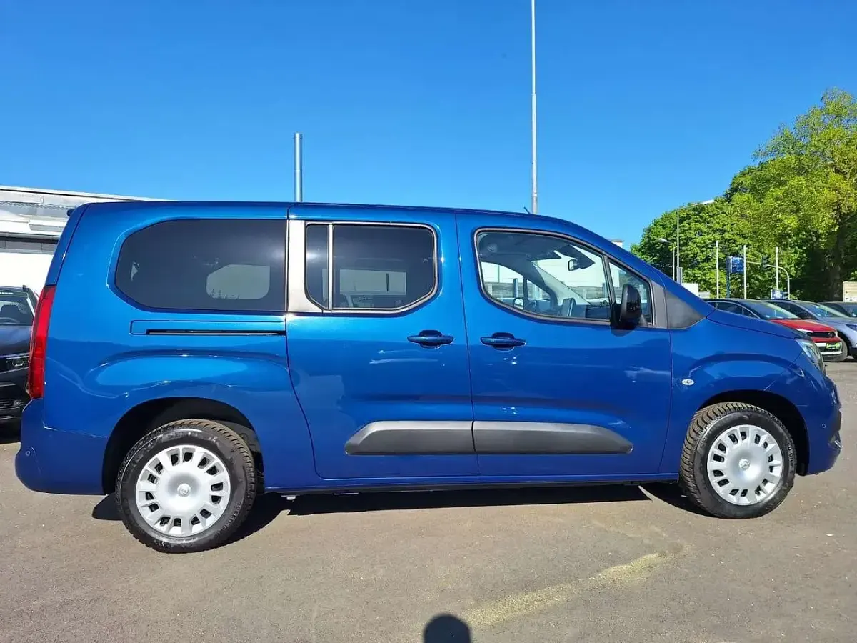 Gebraucht Opel Combo Life Elegance 131 PS (96 kW) 2022 Ozean blau Van / Kleinbus