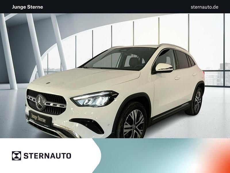 Unilack polarweiß Gebraucht 2024 Mercedes GLA220 Progressive SUV | 37.480 € (Superpreis) - Bild 1/4