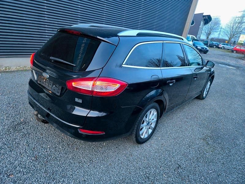 Gebraucht Ford Mondeo Titanium 140 PS (102 kW) 2012 Schwarz Kombi