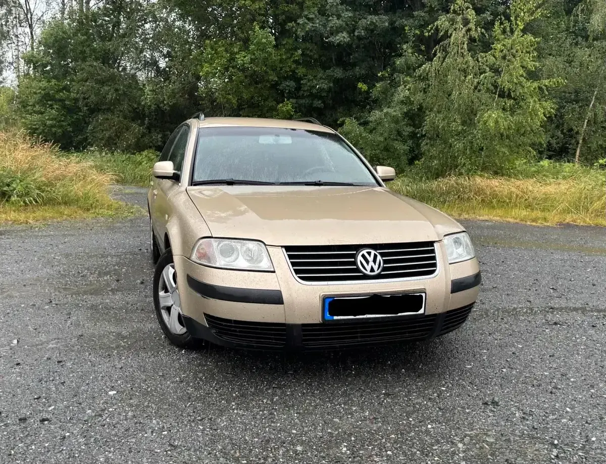 Gebraucht VW Passat 131 PS (96 kW) 2003 Gold Kombi