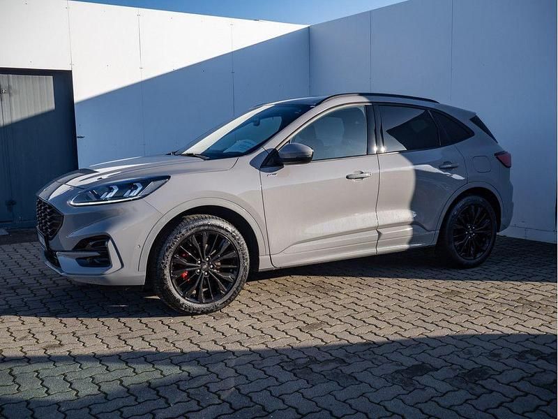 Gebraucht Ford Kuga 190 PS (139 kW) 2023 Grau / fancy grau SUV
