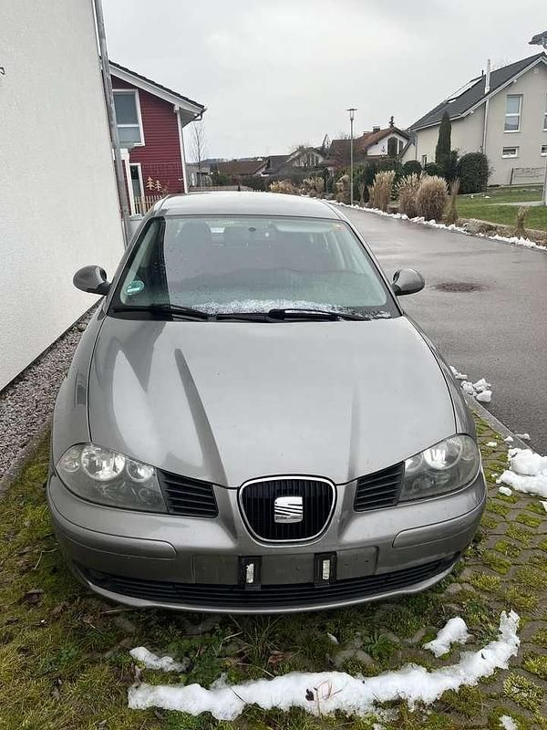 Usata Seat Ibiza Reference 101 CV (74 kW) 2006 Grigio Utilitaria