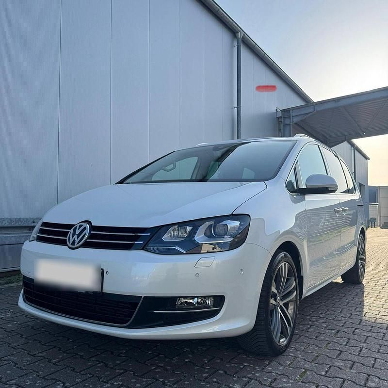 Gebraucht VW Sharan Highline 220 PS (161 kW) 2016 Weiß Van / Kleinbus