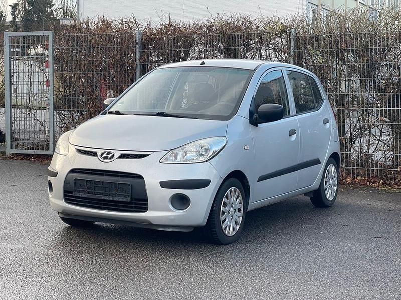 Silber Gebraucht 2010 Hyundai i10 Edition+ Kleinwagen | 3.650 € (Fairer Preis) - Bild 1/4