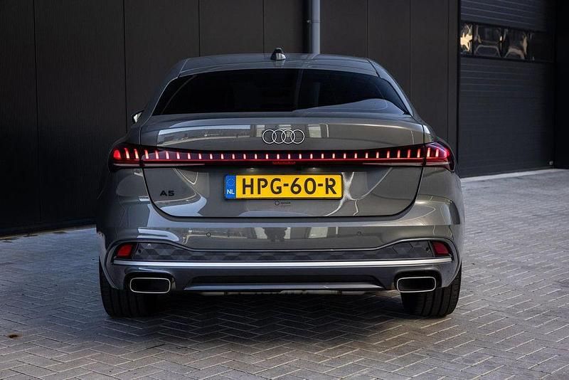 Gebraucht Audi A5 Advanced 150 PS (110 kW) 2025 Grau Limousine