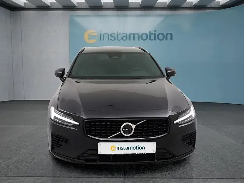 Gebraucht Volvo V60 455 PS (334 kW) 2025 Schwarz Kombi