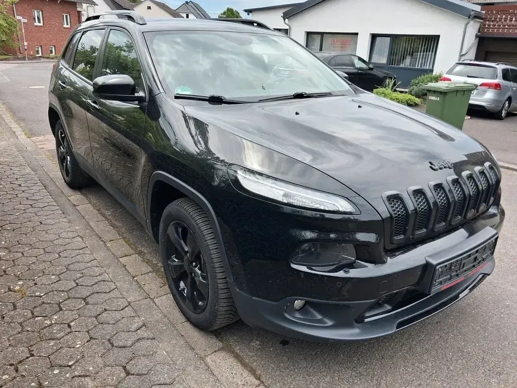 Gebraucht Jeep Cherokee Night Eagle 200 PS (147 kW) 2017 Schwarz SUV