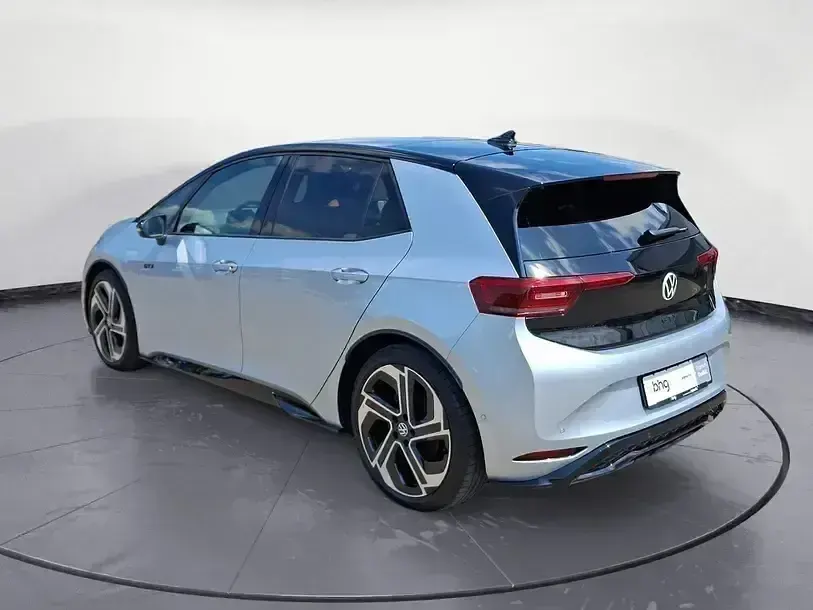 Second-hand VW ID.3 GTX 239 kW (326 CP) 2025 Argintiu Hatchback