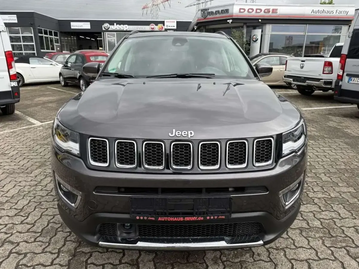 Brugt Jeep Compass Limited 150 HK (110 kW) 2021 Granite crystal metallic SUV