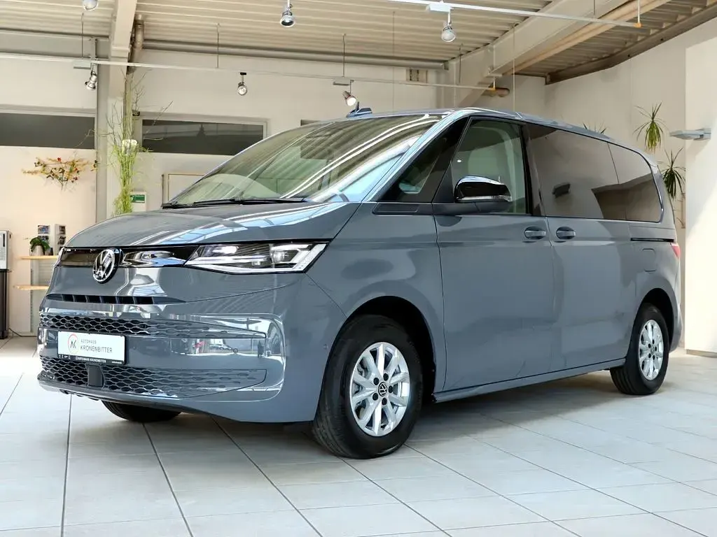 Neu VW Multivan 150 PS (110 kW) 2026 Grau Van / Kleinbus