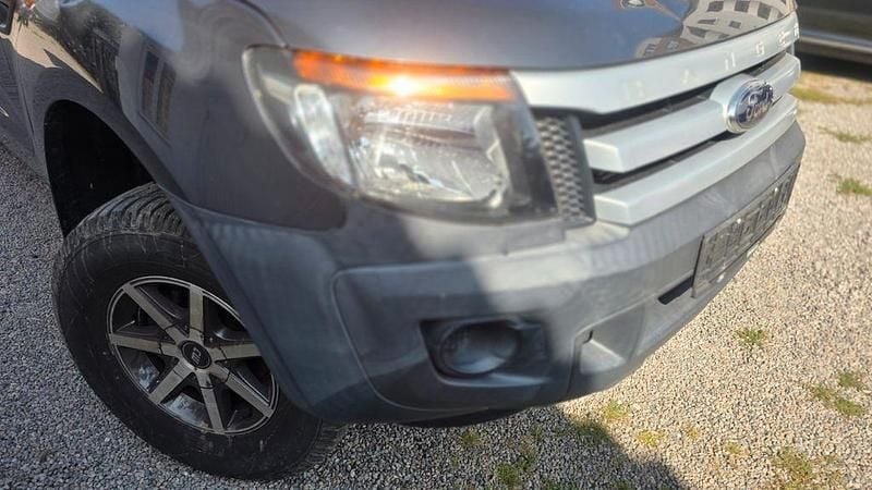 Grau Gebraucht 2012 Ford Ranger XLT Abholung | 8.999 € - Bild 1/4