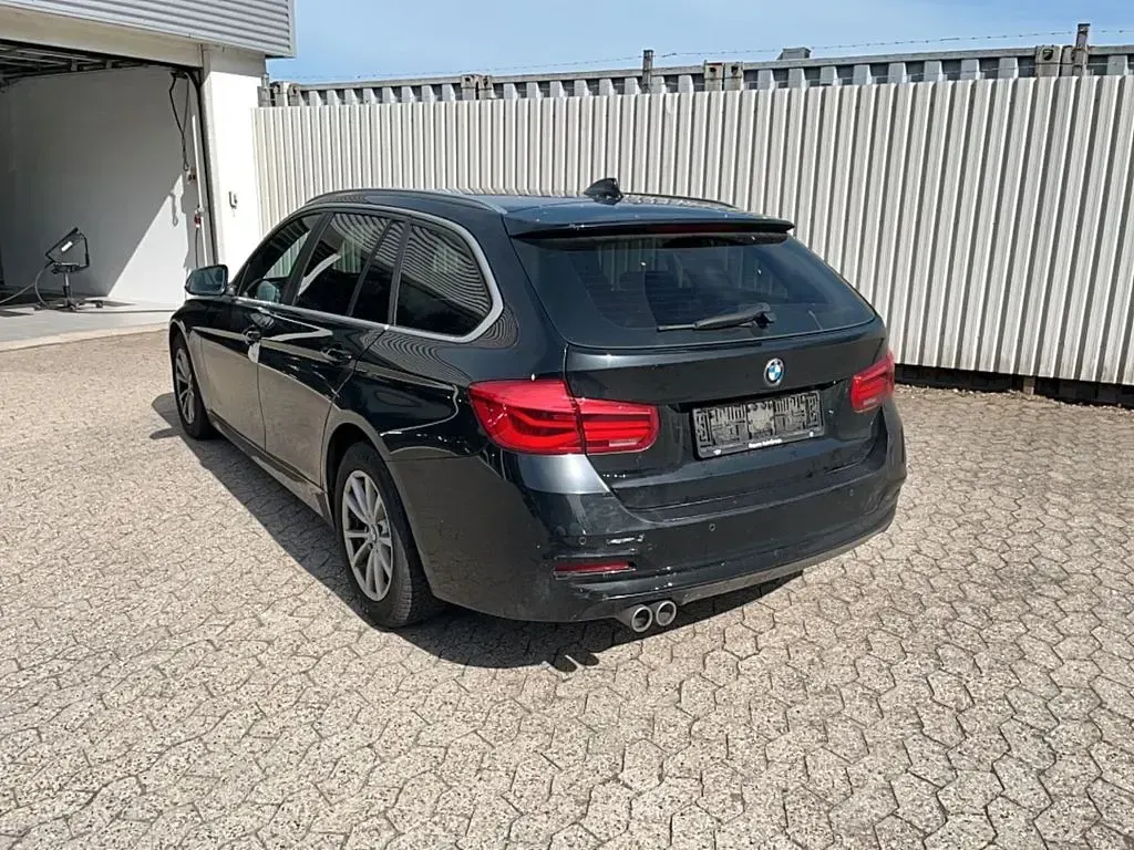 Gebraucht BMW 320 Advantage 190 PS (139 kW) 2017 Schwarz Kombi