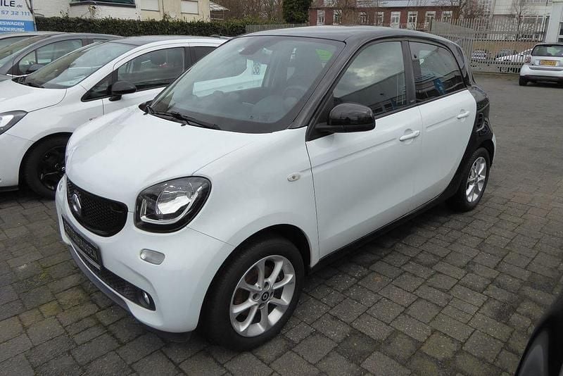 Gebraucht Smart ForFour 90 PS (66 kW) 2016 Weiß Kleinwagen