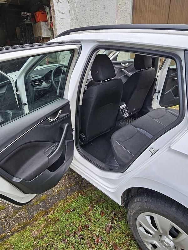 Gebraucht Skoda Kamiq Active 116 PS (85 kW) 2020 Weiß SUV