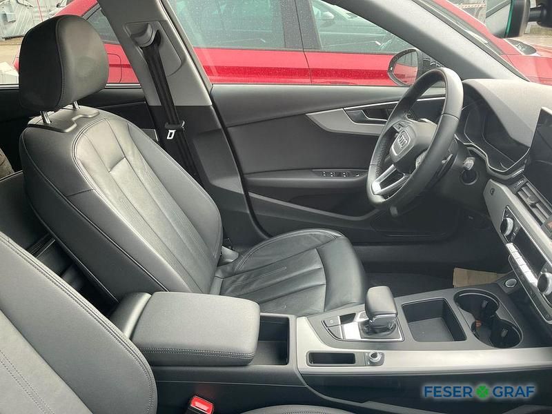 Gebraucht Audi A4 Advanced 204 PS (150 kW) 2022 Mythosschwarz metallic Kombi