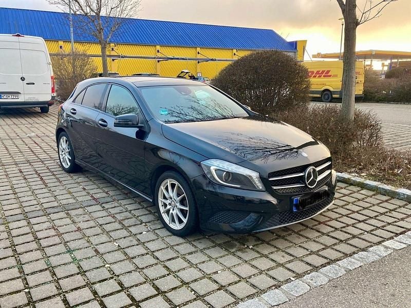 Gebraucht Mercedes A220 170 PS (125 kW) 2014 Schwarz Kombi