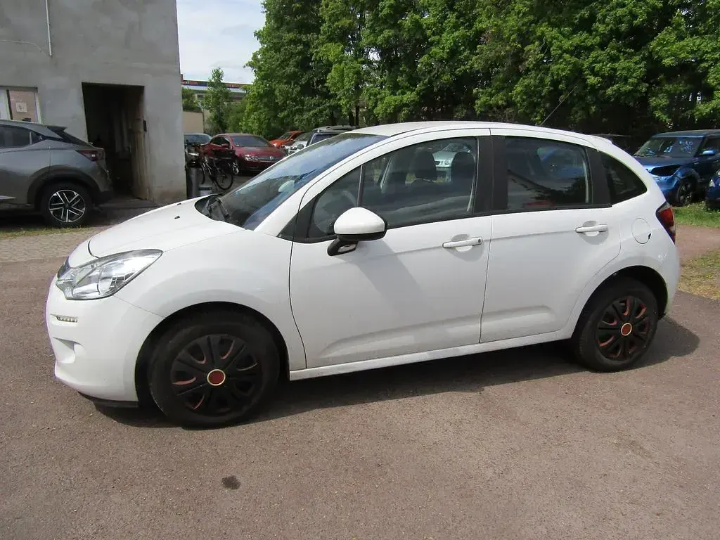 Used Citroën C3 75 HP (55 kW) 2016 White Sedan