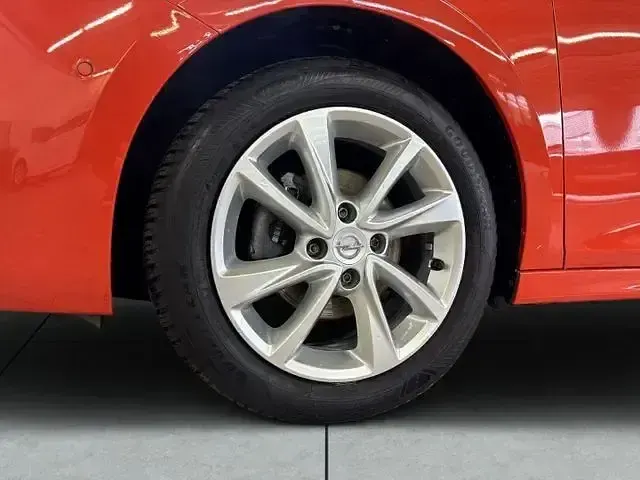 Gebraucht Opel Corsa Elegance 75 PS (55 kW) 2023 Power orange/dynamik orange Kleinwagen