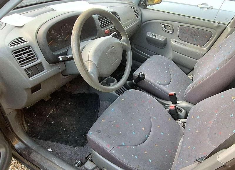 Gebraucht Suzuki Alto 63 PS (46 kW) 2003 Schwarz Kleinwagen