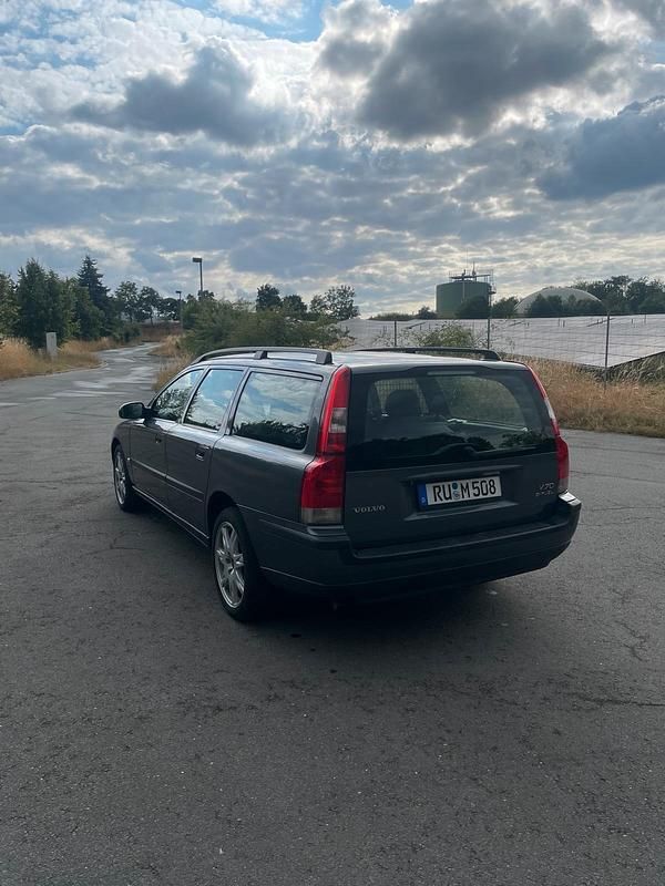 Gebraucht Volvo V70 140 PS (102 kW) 2003 Grau Kombi
