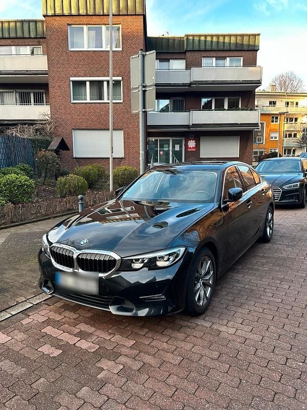 Gebraucht BMW 320 190 PS (139 kW) 2020 Schwarz Limousine