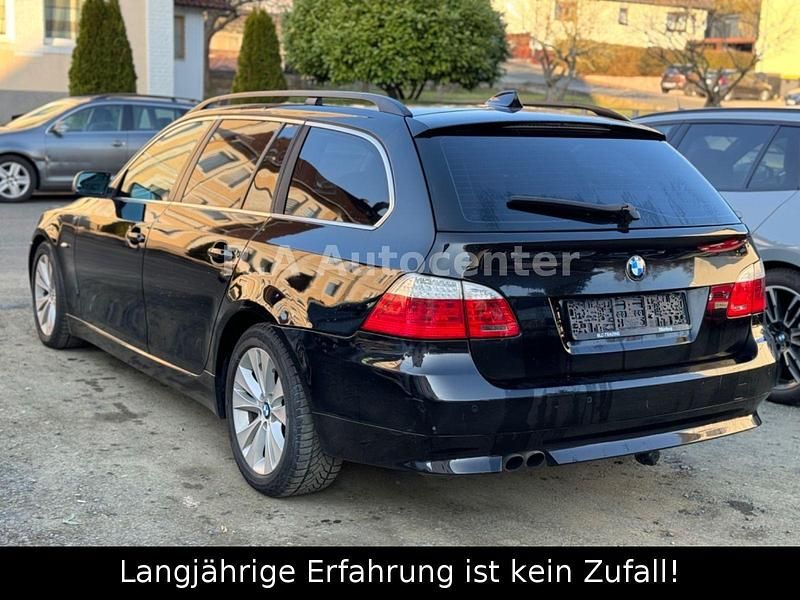 Gebraucht BMW 525 Exclusive 197 PS (144 kW) 2009 Schwarz Kombi