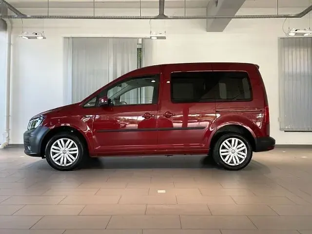 Gebraucht VW Caddy Trendline 125 PS (91 kW) 2016 Fortanarot metallic Van / Kleinbus