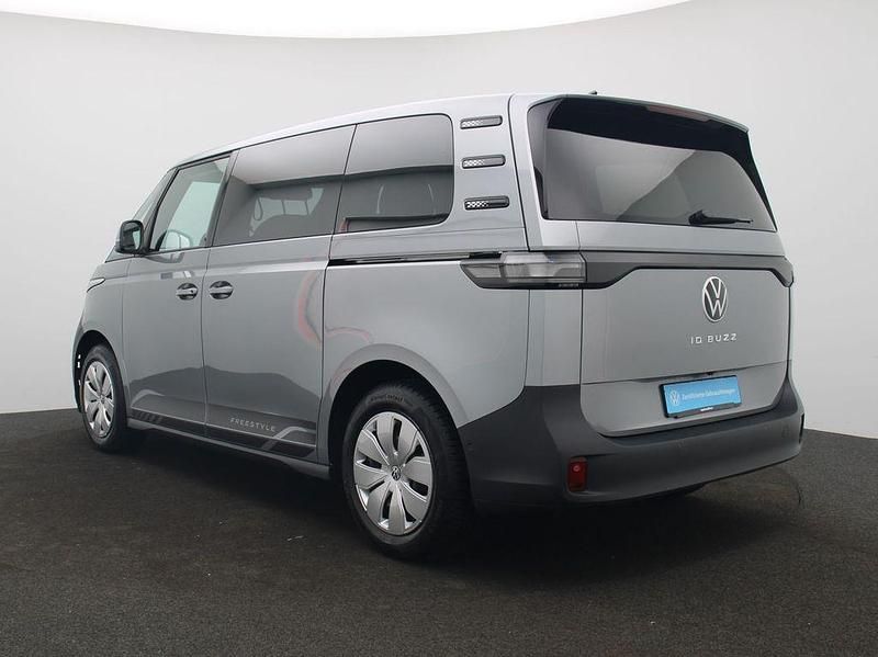 Neu VW ID. Buzz Freestyle 125 kW (170 PS) 2026 Monosilber metallic Van / Kleinbus