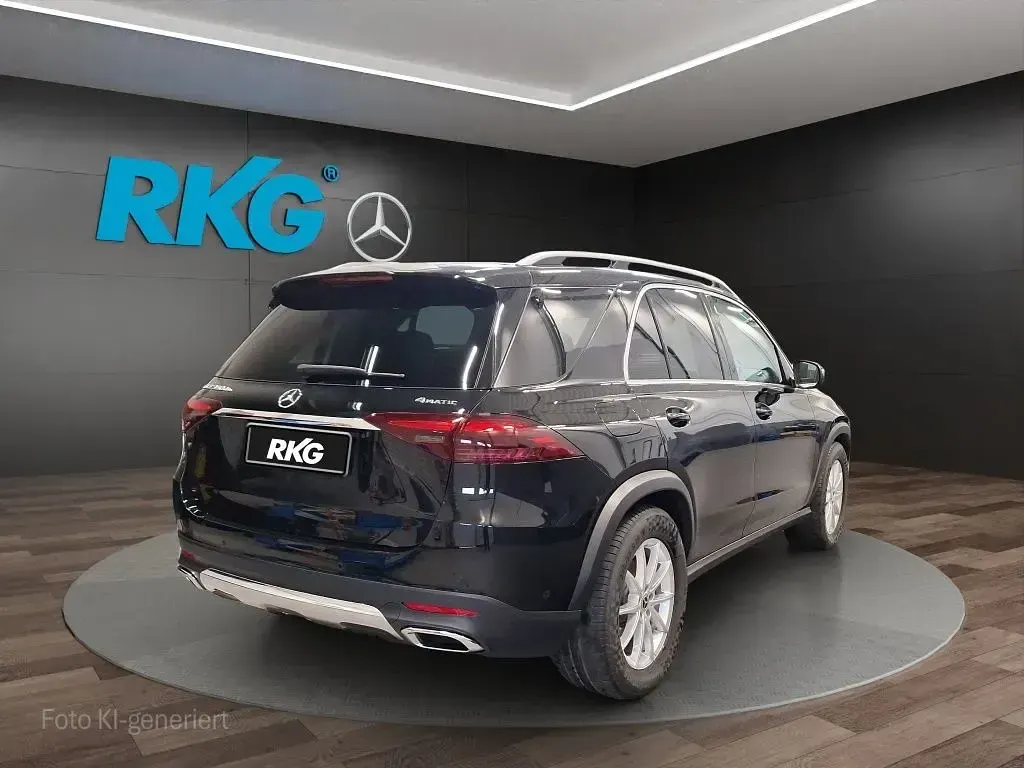 Gebraucht Mercedes GLE350 197 PS (144 kW) 2025 Schwarz SUV