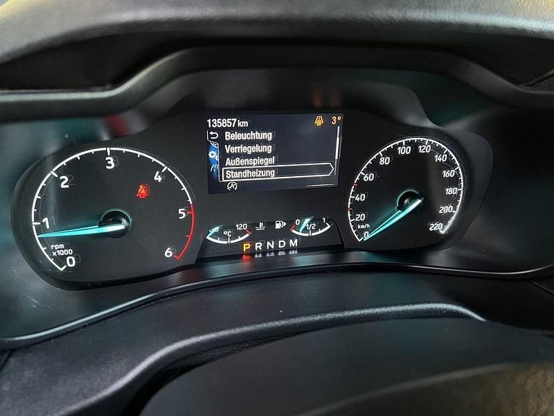 Gebraucht Ford Transit Connect 120 PS (88 kW) 2022 Silber Van / Kleinbus