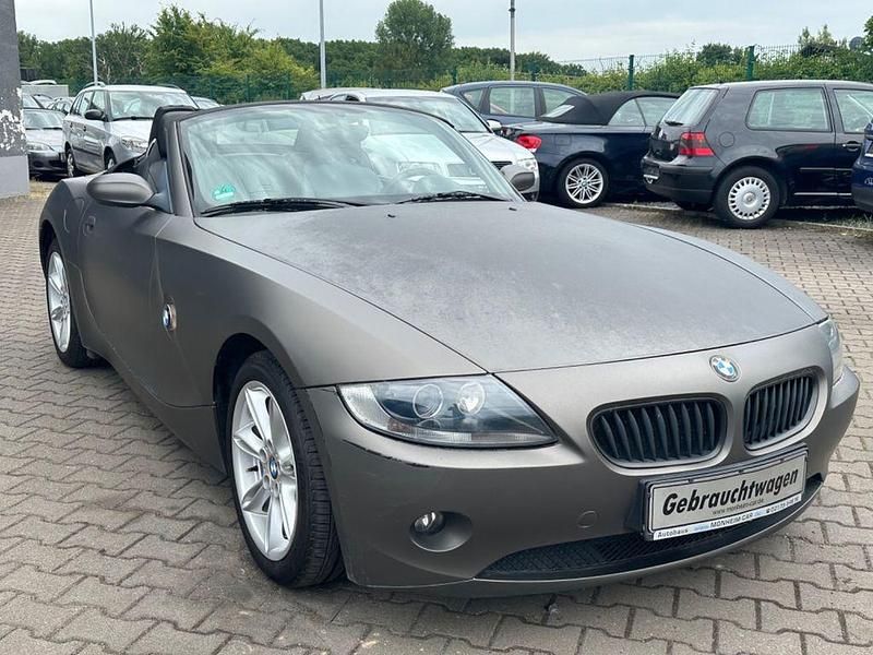 Gebraucht BMW Z4 Sport Line 170 PS (125 kW) 2005 Schwarz Cabrio
