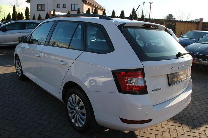 Gebraucht Skoda Fabia Cool Plus 60 PS (44 kW) 2020 Weiß Kombi