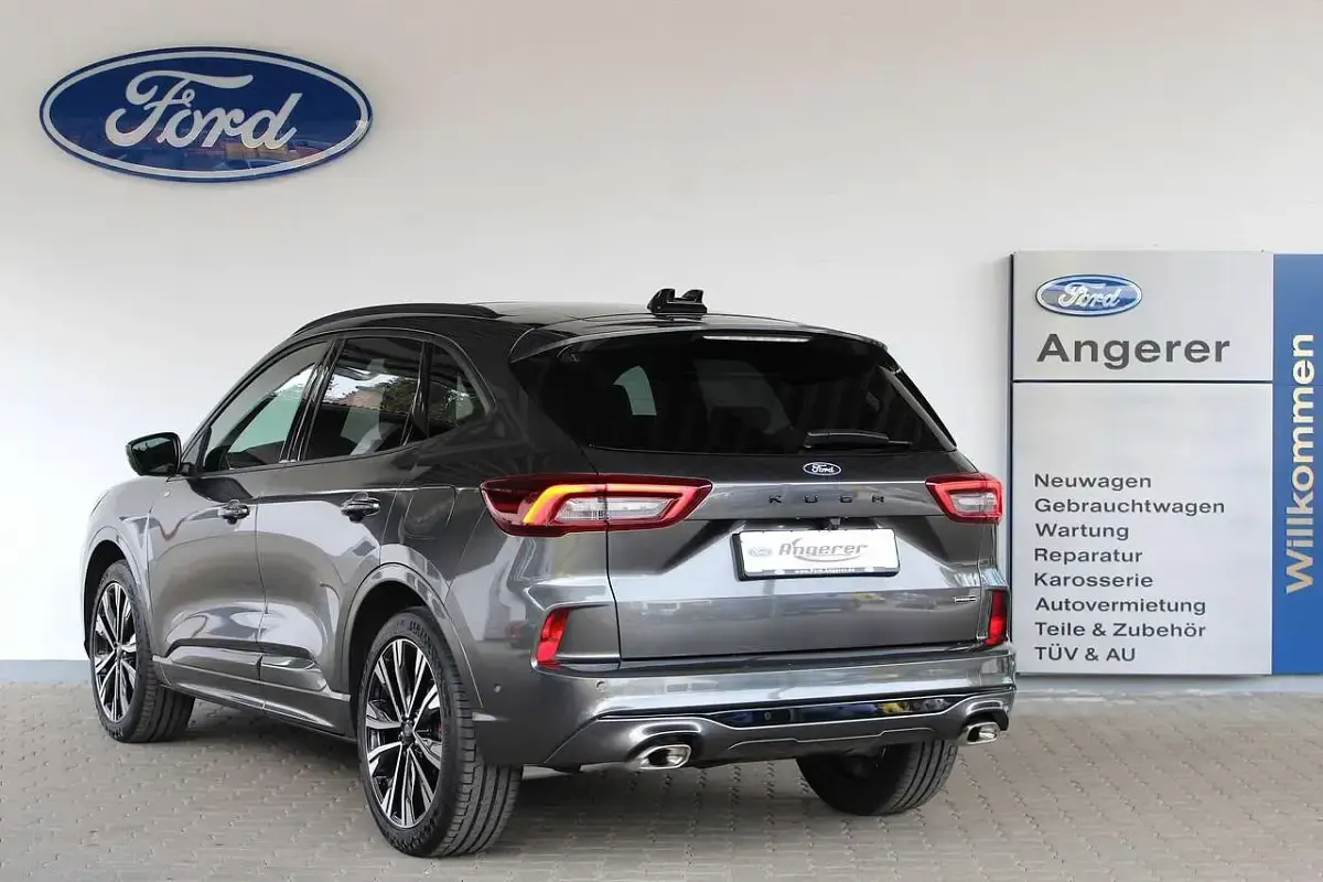 Gebraucht Ford Kuga ST-Line X 184 PS (135 kW) 2025 Magneticgrau (metallic) SUV