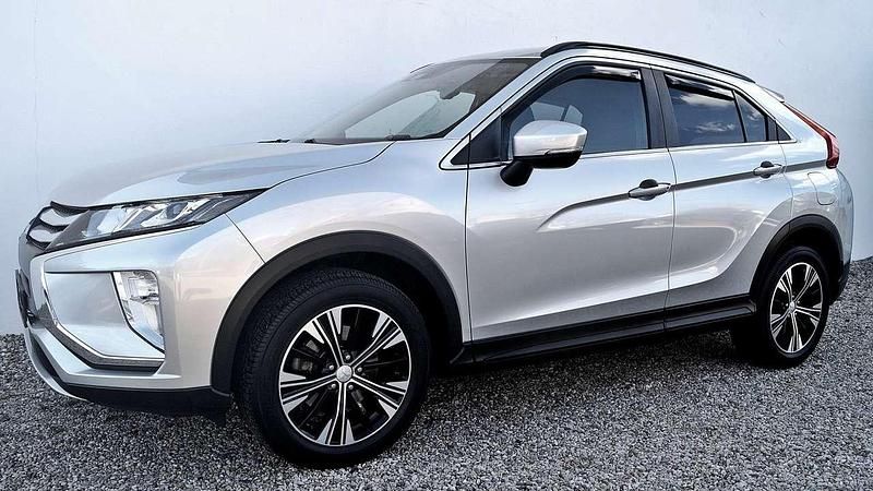 Gebraucht Mitsubishi Eclipse Cross 163 PS (119 kW) 2020 Silber SUV