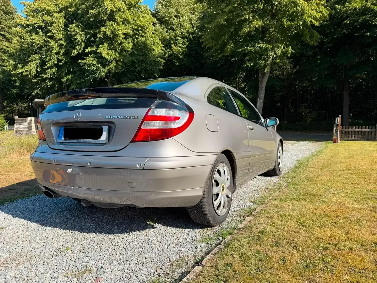 Gebraucht Mercedes C180 143 PS (105 kW) 2004 Coupé