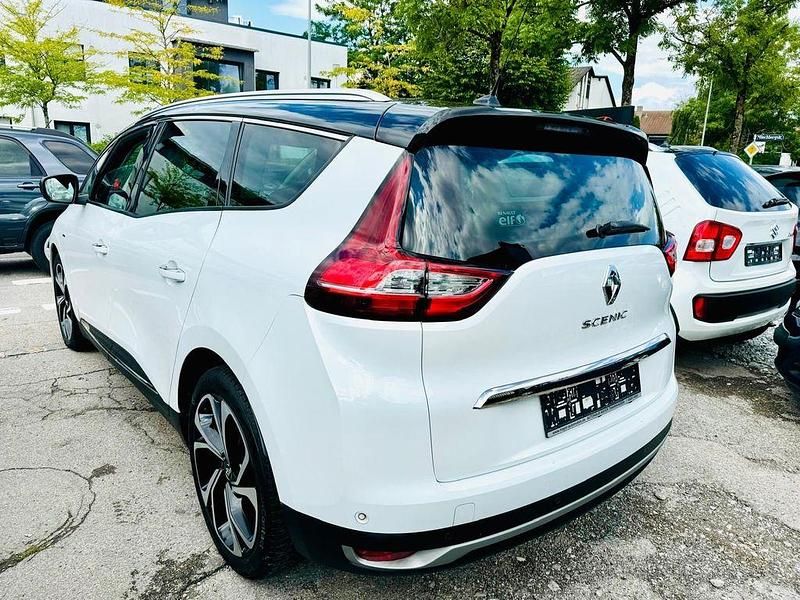 Gebraucht Renault Grand Scénic IV Bose Edition 132 PS (97 kW) 2017 Weiß Van / Kleinbus