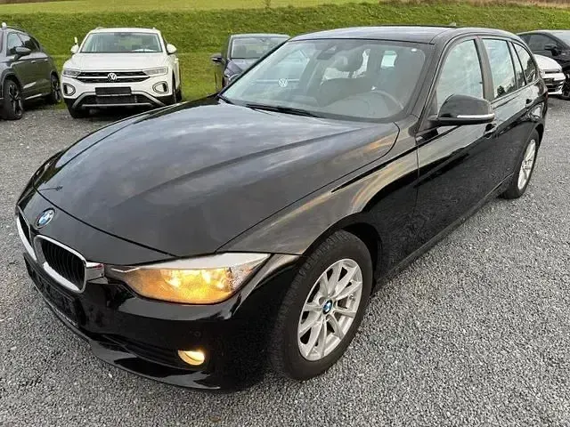 Gebraucht BMW 318 Sport Line 143 PS (105 kW) 2014 Schwarz Kombi
