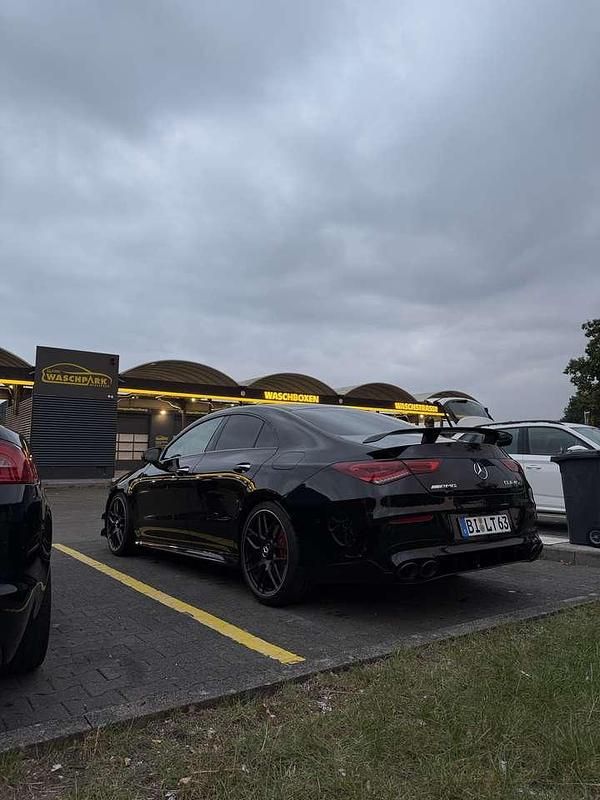 Gebraucht Mercedes CLA45 AMG AMG 421 PS (309 kW) 2024 Schwarz Coupé