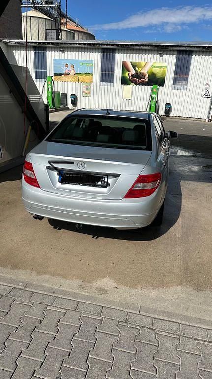 Gebraucht Mercedes C180 156 PS (114 kW) 2009 Grau Limousine