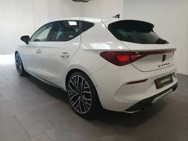 Second-hand Cupra Leon VZ 301 CP (221 kW) 2022 Alb Berlinǎ