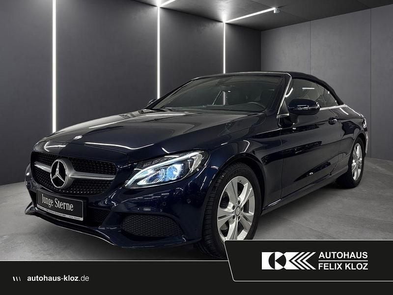 Blau Gebraucht 2018 Mercedes C180 Cabrio | 27.900 € (Fairer Preis) - Bild 1/4