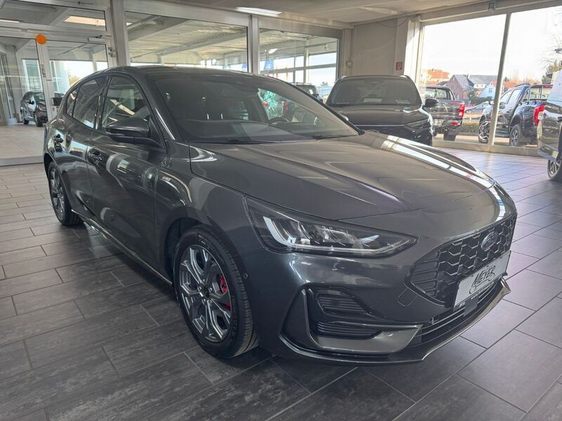 Neu Ford Focus ST-Line 125 PS (91 kW) 2025 Grey metallic Limousine