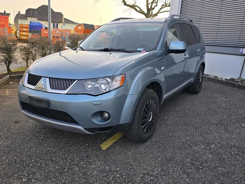 Gebraucht Mitsubishi Outlander 170 PS (125 kW) 2010 Blau SUV