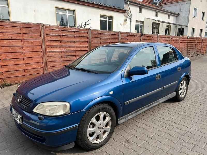 Gebraucht Opel Astra 101 PS (74 kW) 2002 Blau Limousine
