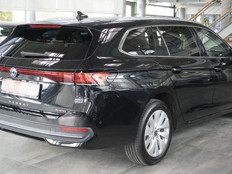 Gebraucht VW Passat 193 PS (141 kW) 2024 Schwarz Kombi