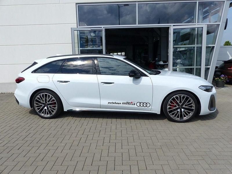 Gebraucht Audi A5 Edition .1 204 PS (150 kW) 2025 Weiß Coupé