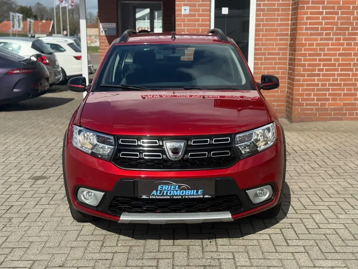 Gebraucht Dacia Logan MCV Stepway 90 PS (66 kW) 2019 Rot Kombi